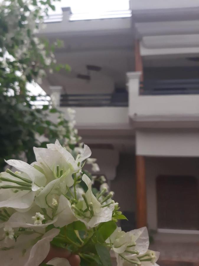 Paarijaat Homestay & Guesthouse Ayodhya Exteriér fotografie