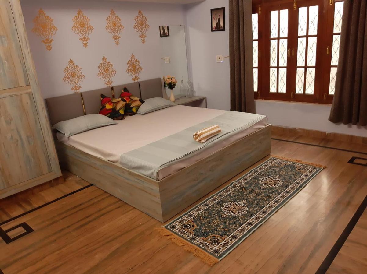 Paarijaat Homestay & Guesthouse Ayodhya Exteriér fotografie
