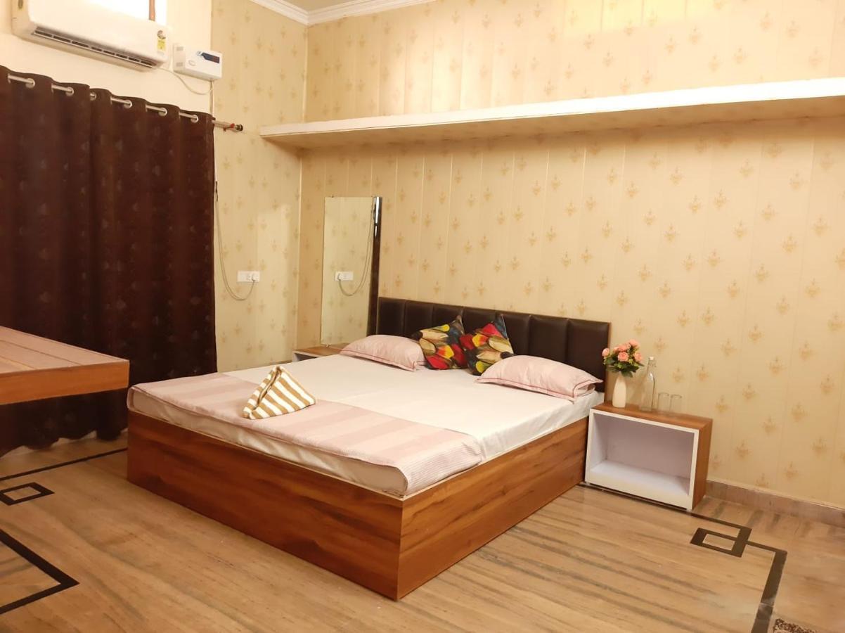 Paarijaat Homestay & Guesthouse Ayodhya Exteriér fotografie
